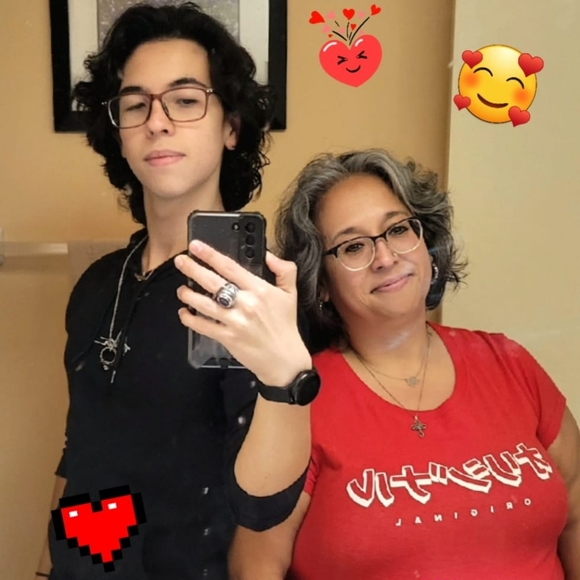 Meet your Posher, Michelle - Picture 1 of 5